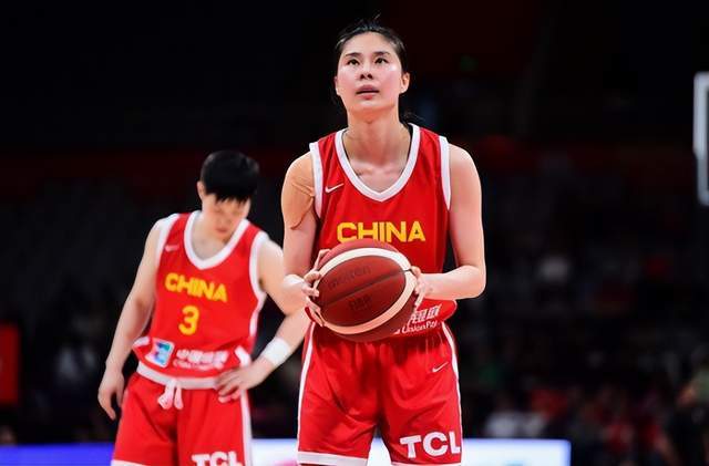 41岁阿莫林迷之微笑!米兰0