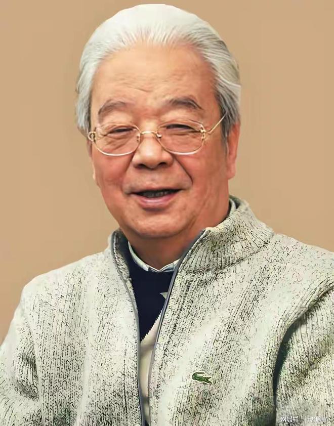 火箭总经理斯通：杜兰特现在很开心 他下赛季与队友会更了解彼此